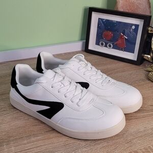 Dolce Vita Retro Style Sneakers New 10 Vintage Inspired